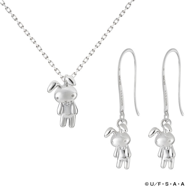 「ネネちゃんウサギ」シリーズのジュエリー。