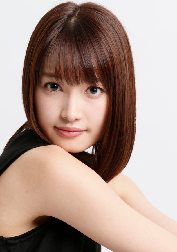 二階堂瑠美役の中山絵梨奈。