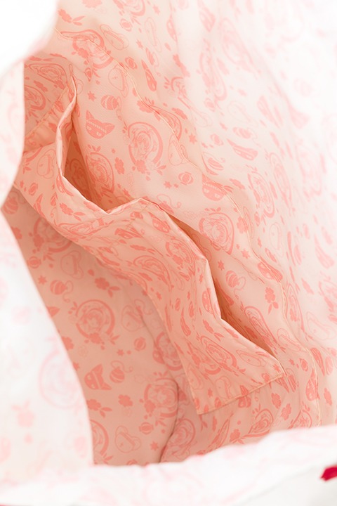 「シェリーフルール」モデルの巾着の裏地。