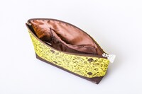 「ミイラの飼い方×ポムポムプリン SPECIAL BOOK」の付録ポーチ。