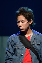 ゲネプロ公演より、葉山昴演じる倉持洋一。