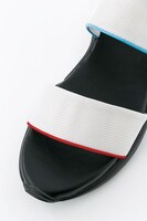 坂田銀時モデルのサンダル。