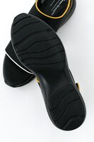 土方十四郎モデルのサンダル。