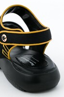 土方十四郎モデルのサンダル。