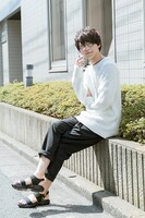 土方十四郎モデルのサンダルの着用イメージ。