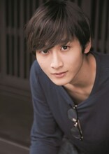 秋本高兵役の小関裕太。