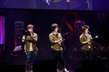 左からノルバ・シノ役の村田太志、オルガ・イツカ役の細谷佳正、昭弘・アルトランド役の内匠靖明。