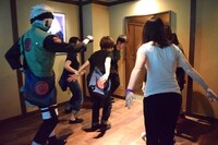 以前開催した「忍戦ツアー」の様子。