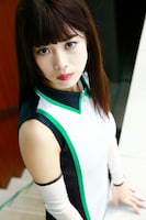 美来の衣装を着用した馬場ふみか。撮影：中山雅文