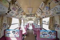ラッピング列車「がんばれクマモト！マンガよせがきトレイン」（撮影：川畑和貴）