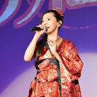 倉木麻衣「名探偵コナン」初日舞台挨拶で映画館を“から紅”に
