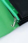 Jupiterモデルの長財布。
