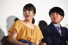 1年分の米俵に驚く広瀬アリス。