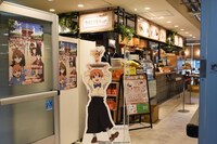 カフェの入り口。