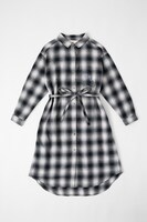 勝生勇利モデルのロングチェックシャツ。