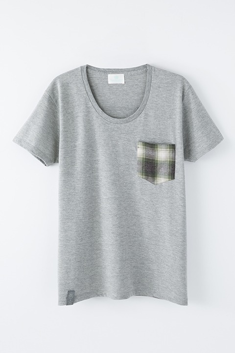ヴィクトル・ニキフォロフモデルのTシャツ。