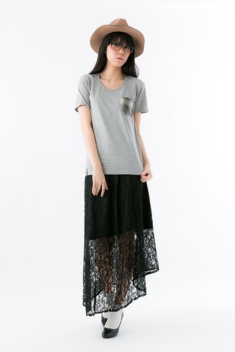 ヴィクトル・ニキフォロフモデルのTシャツ。