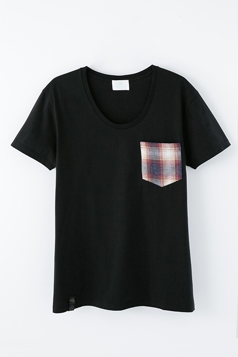 ユーリ・プリセツキーモデルのTシャツ。