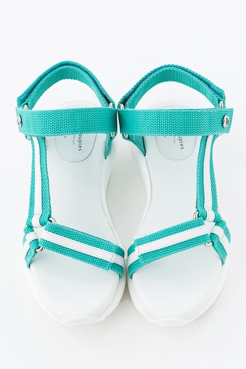 青葉城西高校モデルのスポーツサンダル。