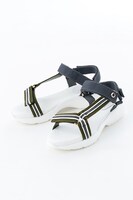 梟谷学園高校モデル。