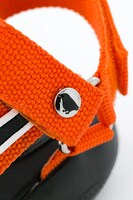 烏野高校モデルのスポーツサンダル。