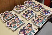 射的の景品はキャラクターミニスタンド。好きなものを選べる。