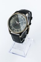 織田信長モデルの腕時計。