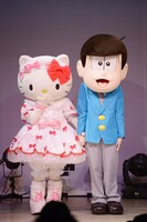 左からキティちゃん、トド松。