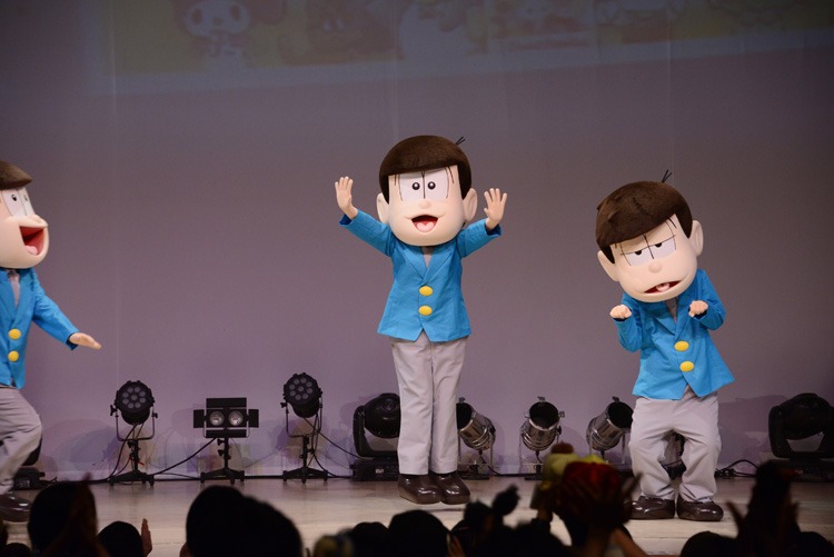 左から十四松、トド松、一松。
