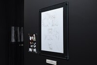 完成原稿と原画が並べて展示されている。