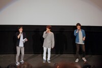 第1話先行上映会の様子。左から榎木淳弥、木村良平、濱健人。