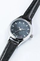 折原臨也モデルの腕時計。