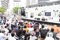 「Creators in Packトークショー ～2017春の新作アニメ発表会～」ステージの様子。