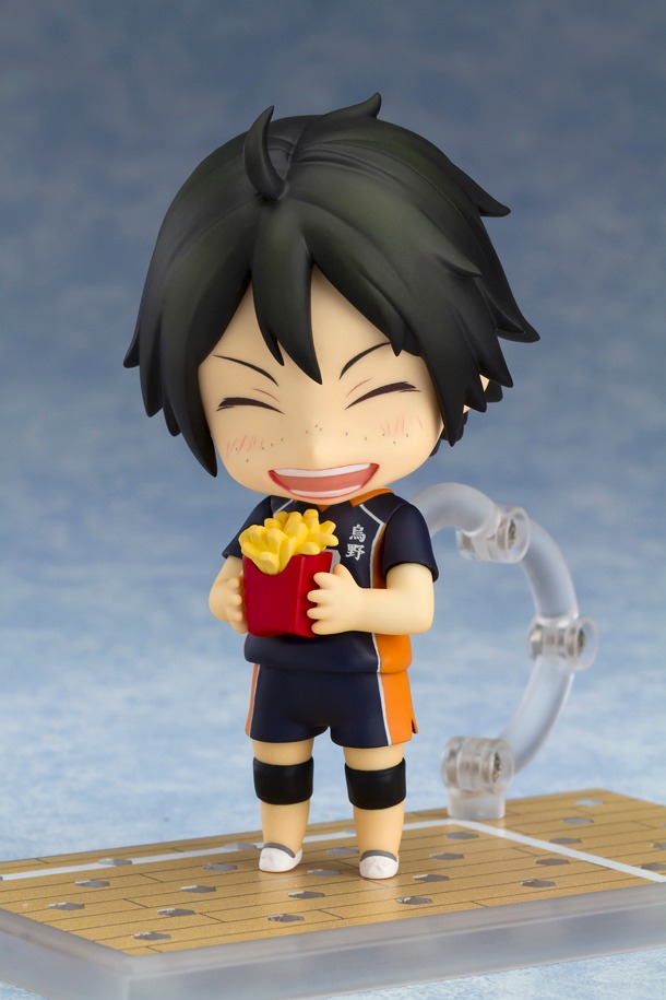 「ふにゃふにゃになったフライドポテト」を笑顔で持つ「ねんどろいど 山口忠」。