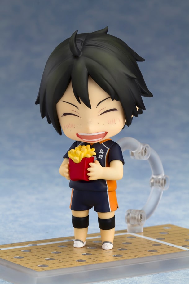 「ふにゃふにゃになったフライドポテト」を笑顔で持つ「ねんどろいど 山口忠」。