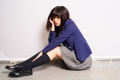 池田エライザ扮する吉崎麻理。