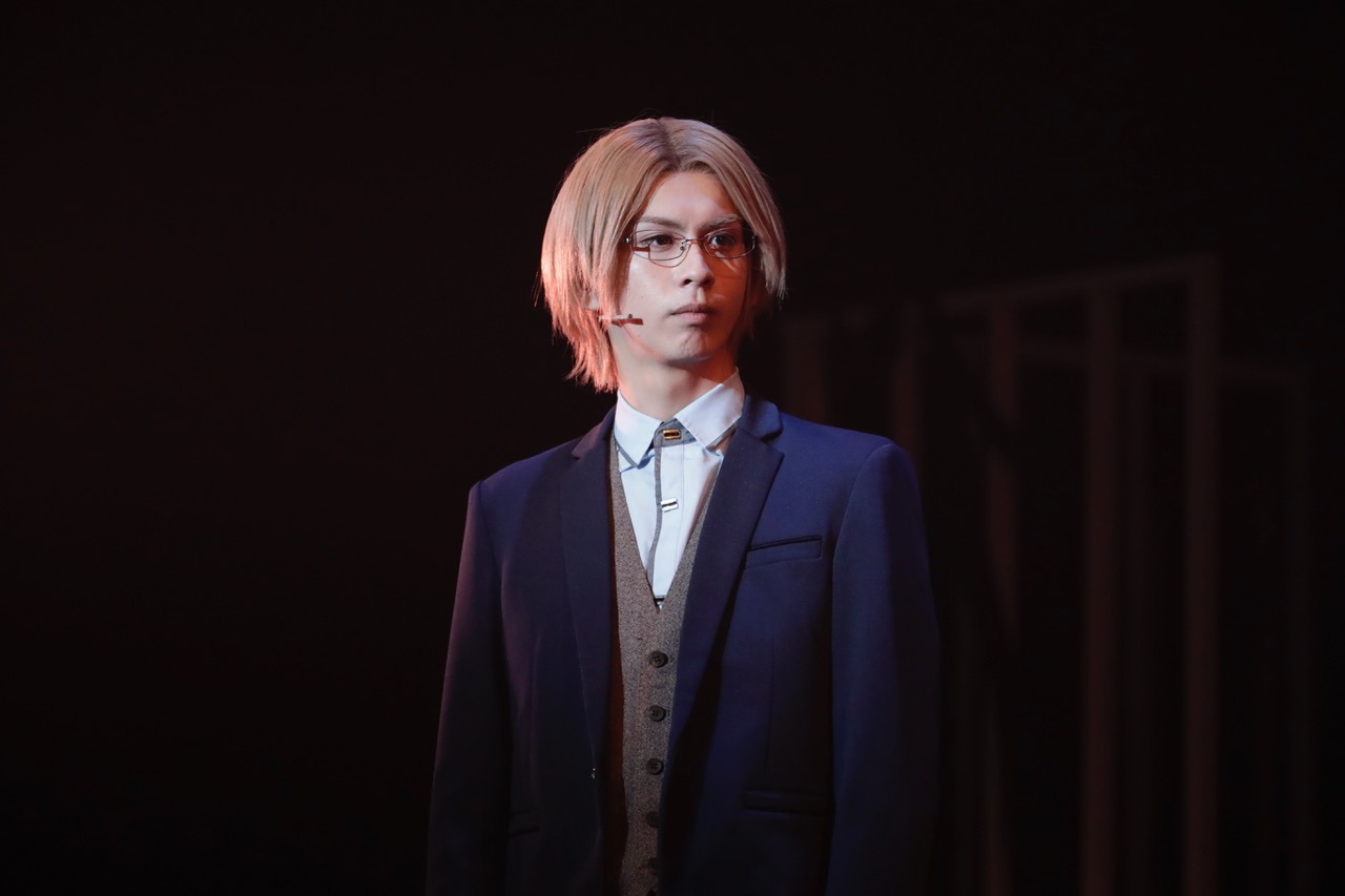 秋元龍太朗演じるレオ。
