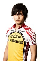 木村達成演じる今泉俊輔。