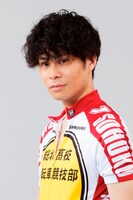 鯨井康介演じる手嶋純太。