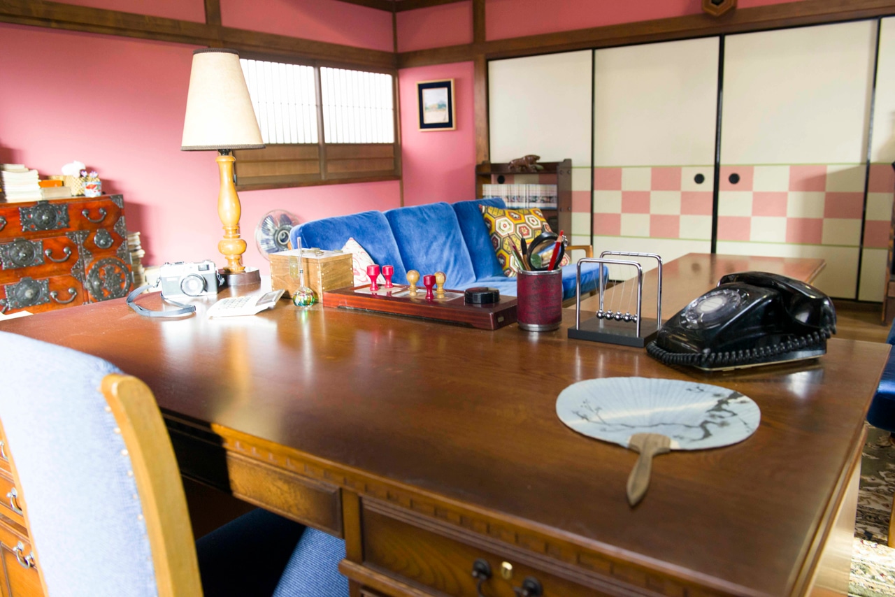 映画「銀魂」より、万事屋銀ちゃんのセット。