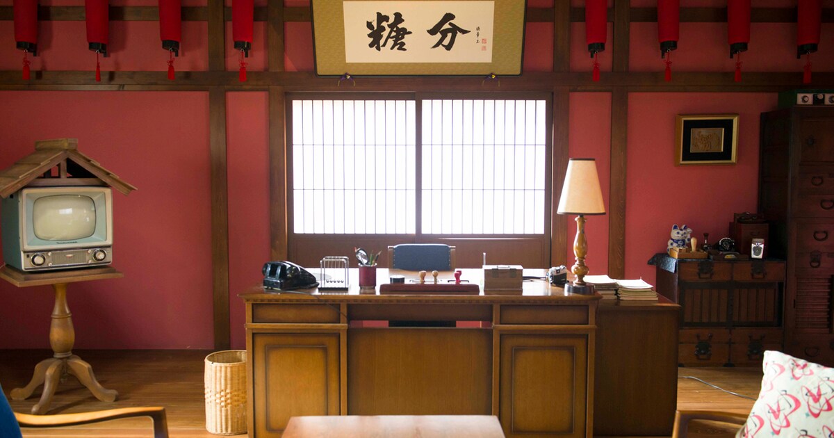 映画「銀魂」万事屋銀ちゃんのセット公開、糖分の額や銀時仕様の 