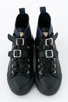 「遊☆戯☆王デュエルモンスターズ」スニーカー（武藤遊戯モデル）