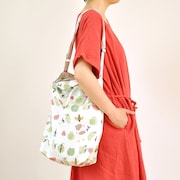 「キャンバスショルダートート」使用例