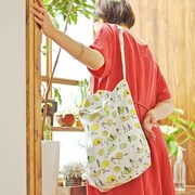 「キャンバスショルダートート」使用例