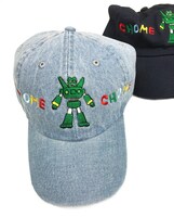 「CRAYON STYLE」のキャップ。