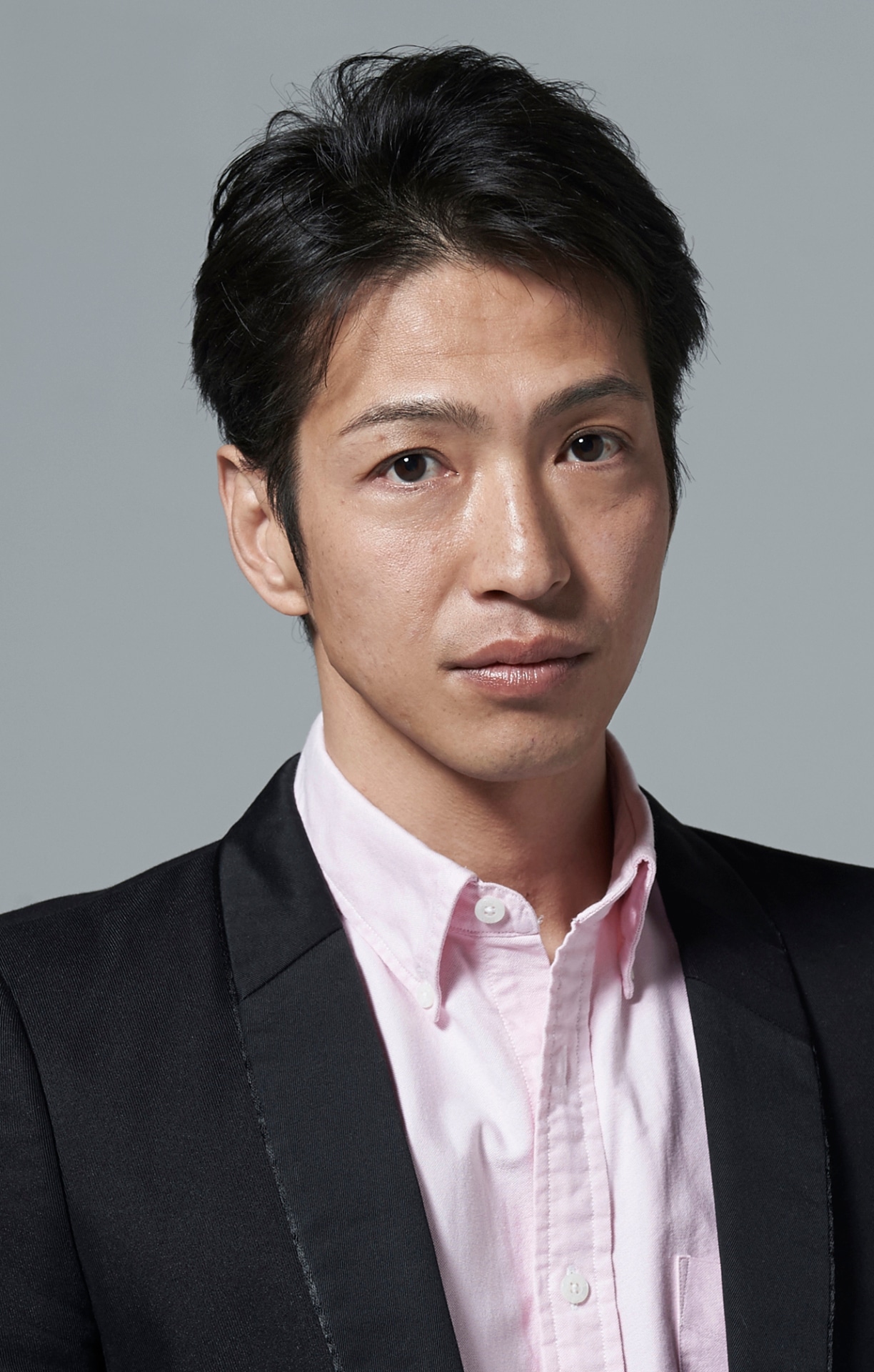 瀬川亮