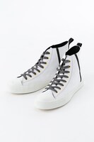 慶常高校スニーカー