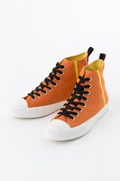 天竺工科高校スニーカー