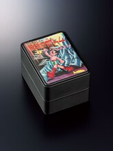 「手塚治虫デビュー70周年記念 ATOM THE AUTOMATIC 高級機械式腕時計」の特製ボックス。