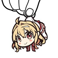 紡の“つままれ”姿。